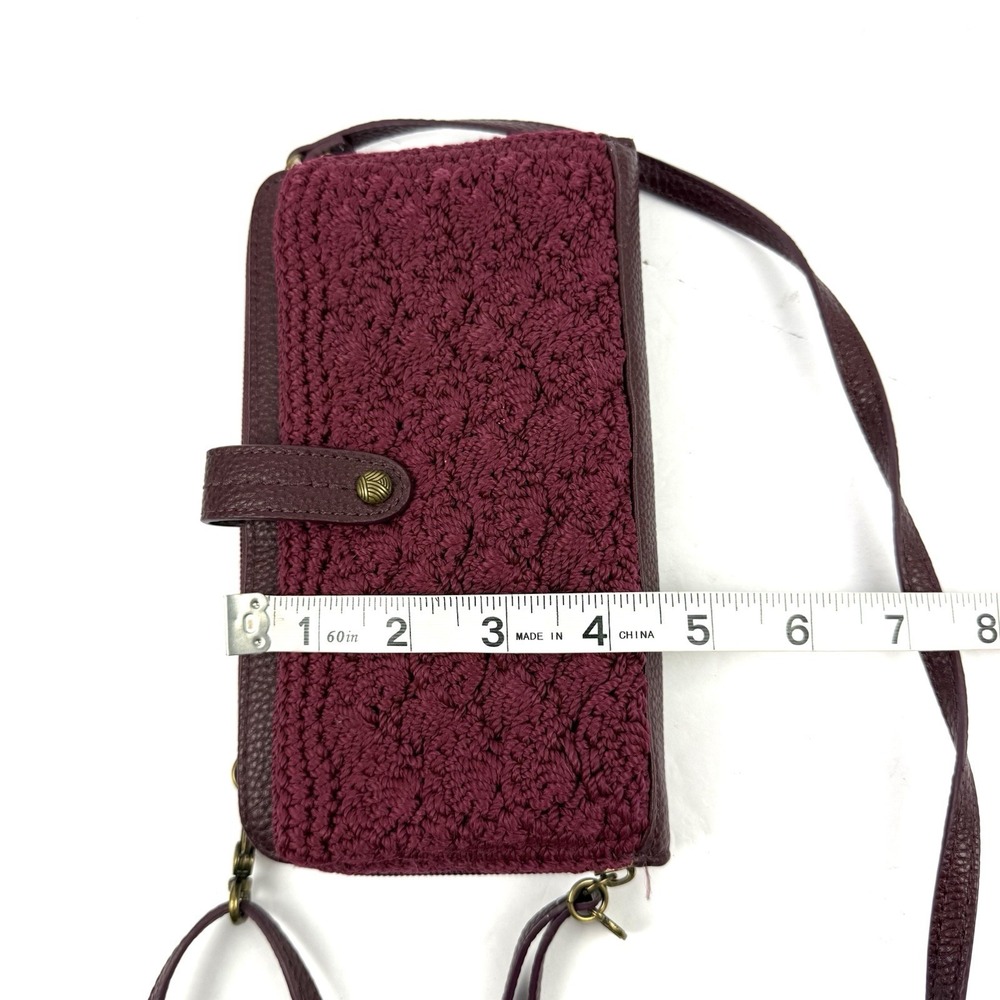 The Sak Iris Crochet Crossbody Smartphone Wallet Burgundy Leather Knit Used Once - Picture 8 of 9